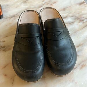 Dansko Women’s Bel Mule in Black